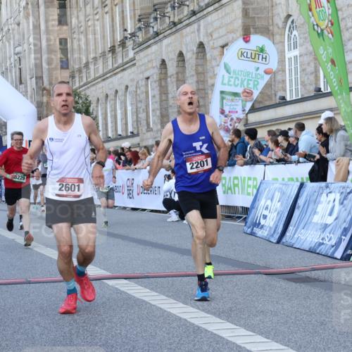 07.09.2025 - BARMER Alsterlauf Strokosch-Dieckow http://msf.ph/oto/8720419 07.09.2025 09:46:23 Ziel 2078, 2201, 2258, 2601, 2627, 2935, 3160, 3727, 3874, 3935, 4224, 4890, 5178, 5184, 5294, 5355, 5734, 5798, 5963, 6067, 6229, 8236, 8347 meine-sportfotos.de