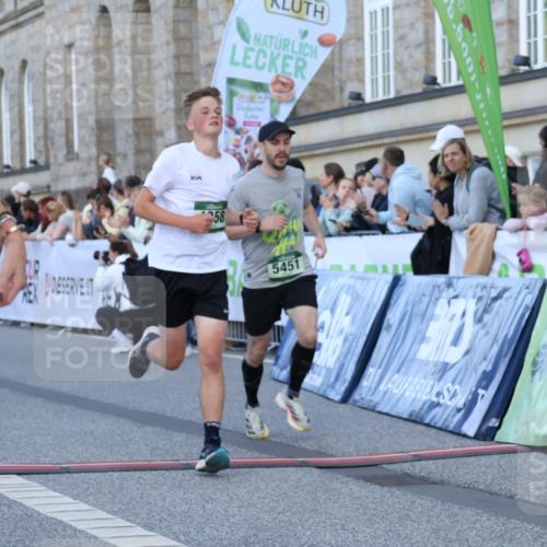 07.09.2025 - BARMER Alsterlauf Strokosch-Dieckow http://msf.ph/oto/8720443 07.09.2025 09:46:33 Ziel 2078, 2258, 2546, 2792, 3146, 3727, 3788, 4134, 4224, 4274, 4281, 4357, 4358, 4865, 5141, 5150, 5373, 5387, 5451, 5963, 6072, 8191, 8347, 8411 meine-sportfotos.de