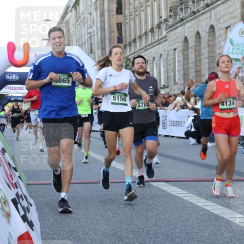 07.09.2025 - BARMER Alsterlauf Strokosch-Dieckow http://msf.ph/oto/8720461 07.09.2025 09:46:39 Ziel 2178, 2357, 2404, 2546, 2721, 2792, 3146, 3788, 4134, 4274, 4281, 4484, 4865, 5141, 5150, 5387, 5451, 5584, 5724, 5729, 6072, 6166, 8011, 8191, 8411 meine-sportfotos.de