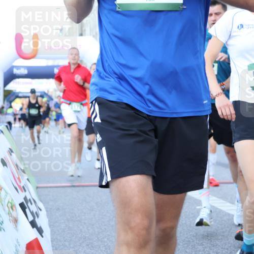 07.09.2025 - BARMER Alsterlauf Strokosch-Dieckow http://msf.ph/oto/8720466 07.09.2025 09:46:41 Ziel 2178, 2357, 2404, 2721, 2792, 3146, 3788, 4134, 4281, 4484, 4865, 5141, 5150, 5387, 5584, 5724, 5729, 6072, 6166, 6286, 8011, 8191, 8470 meine-sportfotos.de
