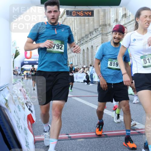 07.09.2025 - BARMER Alsterlauf Strokosch-Dieckow http://msf.ph/oto/8720470 07.09.2025 09:46:42 Ziel 2178, 2357, 2404, 2721, 2792, 3788, 4134, 4484, 4865, 5141, 5150, 5387, 5584, 5724, 5729, 6011, 6166, 6286, 8011, 8191, 8470 meine-sportfotos.de