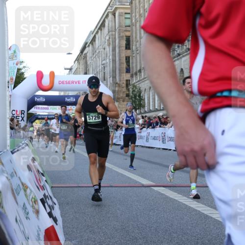 07.09.2025 - BARMER Alsterlauf Strokosch-Dieckow http://msf.ph/oto/8720476 07.09.2025 09:46:44 Ziel 2178, 2357, 2404, 2721, 2792, 3788, 4131, 4134, 4484, 4927, 5123, 5150, 5584, 5724, 5729, 6011, 6166, 6286, 8011, 8191, 8470 meine-sportfotos.de