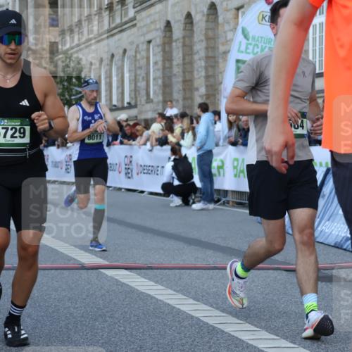 07.09.2025 - BARMER Alsterlauf Strokosch-Dieckow http://msf.ph/oto/8720477 07.09.2025 09:46:45 Ziel 2178, 2357, 2404, 2676, 2721, 2792, 3276, 4131, 4484, 4927, 5123, 5584, 5724, 5729, 6011, 6166, 6286, 8011, 8191, 8470 meine-sportfotos.de