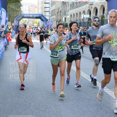 07.09.2025 - BARMER Alsterlauf Strokosch-Dieckow http://msf.ph/oto/8720482 07.09.2025 10:00:07 Ziel 2124, 2350, 2513, 3260, 3328, 3698, 3857, 3859, 4072, 4351, 4485, 4500, 4505, 4636, 4709, 4751, 4781, 4856, 4867, 4917, 4993, 5047, 5108, 5250, 5314, 5357, 5359, 5471, 5726, 5767, 5957, 6084 meine-sportfotos.de