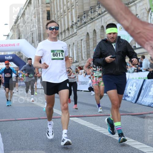 07.09.2025 - BARMER Alsterlauf Strokosch-Dieckow http://msf.ph/oto/8720491 07.09.2025 09:46:50 Ziel 2381, 2676, 2953, 3276, 3916, 4131, 4354, 4389, 4480, 4527, 4651, 4927, 4985, 5123, 6011, 6073, 6286, 8011, 8470 meine-sportfotos.de