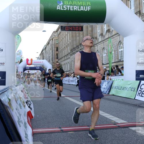 07.09.2025 - BARMER Alsterlauf Strokosch-Dieckow http://msf.ph/oto/8720533 07.09.2025 09:47:01 Ziel 2487, 2953, 3412, 3916, 3942, 4389, 4527, 4651, 4732, 4866, 4985, 5340, 5768, 6030, 6237, 8316, 8431 meine-sportfotos.de