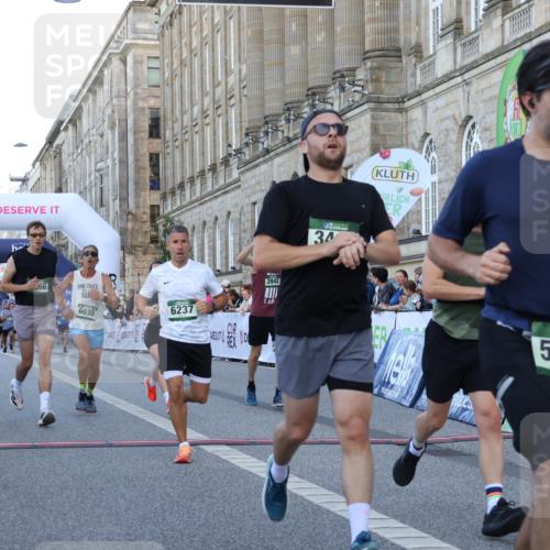 07.09.2025 - BARMER Alsterlauf Strokosch-Dieckow http://msf.ph/oto/8720545 07.09.2025 09:47:04 Ziel 2487, 3412, 3790, 3942, 4866, 5340, 5768, 6030, 6237, 8316, 8431 meine-sportfotos.de