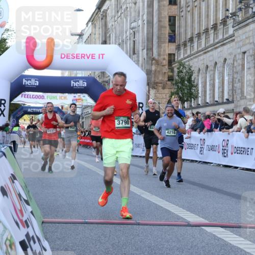 07.09.2025 - BARMER Alsterlauf Strokosch-Dieckow http://msf.ph/oto/8720556 07.09.2025 09:47:10 Ziel 2117, 2335, 2541, 2777, 3790, 3942, 4216, 4385, 4762, 4866, 4909, 5768, 6030, 6237, 8449 meine-sportfotos.de