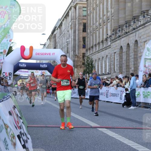 07.09.2025 - BARMER Alsterlauf Strokosch-Dieckow http://msf.ph/oto/8720558 07.09.2025 09:47:10 Ziel 2117, 2335, 2541, 2777, 3790, 3942, 4216, 4385, 4762, 4866, 4909, 5768, 6030, 6237, 8449 meine-sportfotos.de