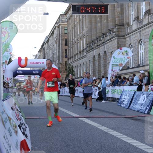 07.09.2025 - BARMER Alsterlauf Strokosch-Dieckow http://msf.ph/oto/8720559 07.09.2025 09:47:11 Ziel 2117, 2335, 2541, 2777, 3790, 3942, 4216, 4385, 4762, 4866, 4909, 5768, 6030, 8449 meine-sportfotos.de