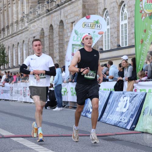 07.09.2025 - BARMER Alsterlauf Strokosch-Dieckow http://msf.ph/oto/8720567 07.09.2025 09:47:13 Ziel 2117, 2335, 2541, 2777, 3790, 4216, 4250, 4385, 4762, 4821, 4909, 8449 meine-sportfotos.de