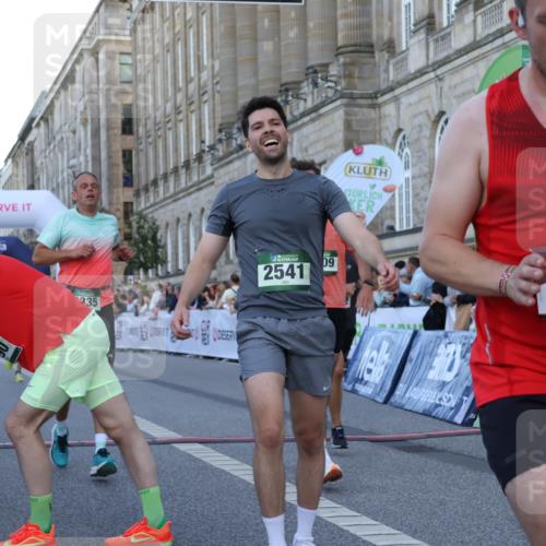 07.09.2025 - BARMER Alsterlauf Strokosch-Dieckow http://msf.ph/oto/8720577 07.09.2025 09:47:16 Ziel 2117, 2335, 2541, 2777, 3790, 4216, 4250, 4385, 4762, 4821, 4909, 5248, 8203, 8449 meine-sportfotos.de