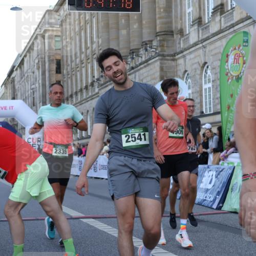 07.09.2025 - BARMER Alsterlauf Strokosch-Dieckow http://msf.ph/oto/8720578 07.09.2025 09:47:17 Ziel 2117, 2335, 2541, 2777, 4216, 4250, 4385, 4762, 4821, 4909, 5248, 5644, 5970, 6096, 8203, 8449 meine-sportfotos.de