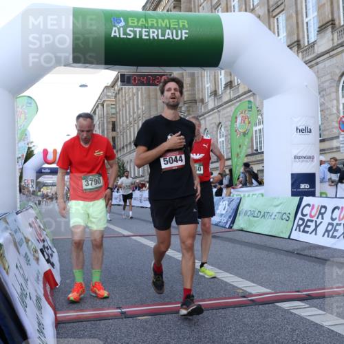 07.09.2025 - BARMER Alsterlauf Strokosch-Dieckow http://msf.ph/oto/8720591 07.09.2025 09:47:22 Ziel 4250, 4403, 4754, 4762, 4821, 5248, 5322, 5644, 5970, 6096, 8203 meine-sportfotos.de