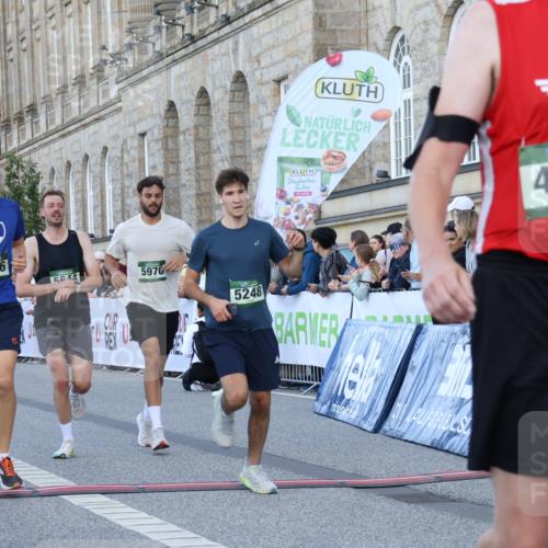 07.09.2025 - BARMER Alsterlauf Strokosch-Dieckow http://msf.ph/oto/8720594 07.09.2025 09:47:23 Ziel 4250, 4403, 4754, 4784, 4821, 5248, 5322, 5644, 5970, 6096, 8203 meine-sportfotos.de