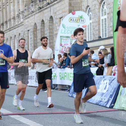 07.09.2025 - BARMER Alsterlauf Strokosch-Dieckow http://msf.ph/oto/8720596 07.09.2025 09:47:23 Ziel 4250, 4403, 4754, 4784, 4821, 5248, 5322, 5644, 5970, 6096, 8203 meine-sportfotos.de