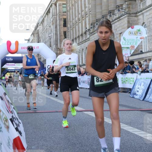 07.09.2025 - BARMER Alsterlauf Strokosch-Dieckow http://msf.ph/oto/8720617 07.09.2025 09:47:33 Ziel 2564, 2748, 3555, 4010, 4403, 4427, 4679, 4784, 5296, 5775, 5941, 6043, 6294, 8168, 8248, 8339, 8368 meine-sportfotos.de