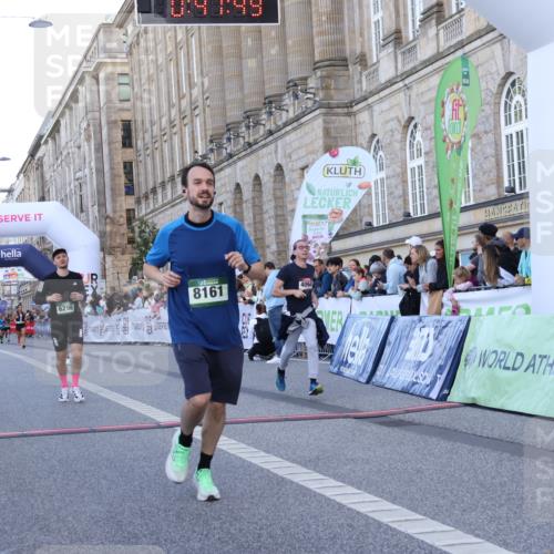 07.09.2025 - BARMER Alsterlauf Strokosch-Dieckow http://msf.ph/oto/8720653 07.09.2025 09:47:47 Ziel 3484, 4068, 4196, 4408, 4524, 4978, 5538, 6298, 6321, 8161 meine-sportfotos.de