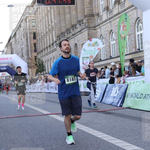 07.09.2025 - BARMER Alsterlauf Strokosch-Dieckow http://msf.ph/oto/8720654 07.09.2025 09:47:48 Ziel 3484, 4068, 4408, 4524, 4978, 5538, 6298, 8161 meine-sportfotos.de