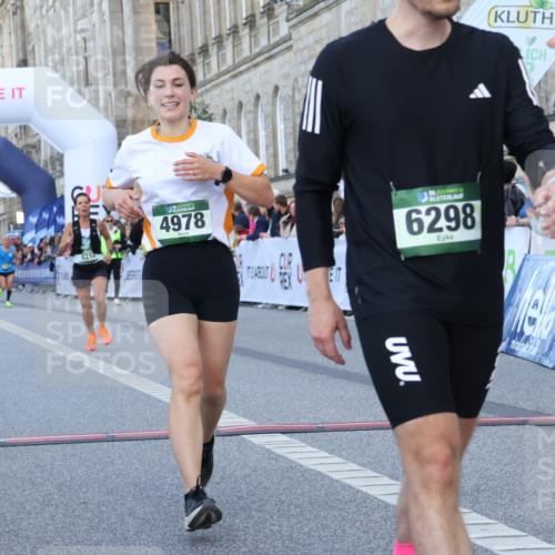 07.09.2025 - BARMER Alsterlauf Strokosch-Dieckow http://msf.ph/oto/8720665 07.09.2025 09:47:53 Ziel 3484, 4068, 4212, 4978, 6298, 8454 meine-sportfotos.de