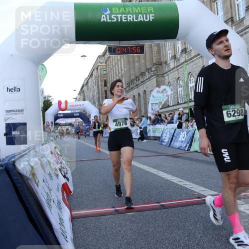 07.09.2025 - BARMER Alsterlauf Strokosch-Dieckow http://msf.ph/oto/8720668 07.09.2025 09:47:54 Ziel 3484, 3974, 4068, 4212, 4978, 6298, 8454 meine-sportfotos.de