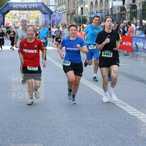 07.09.2025 - BARMER Alsterlauf Strokosch-Dieckow http://msf.ph/oto/8720669 07.09.2025 09:59:38 Ziel 2305, 2313, 2424, 2434, 2495, 2588, 2757, 2909, 2911, 3065, 3066, 3232, 3675, 3743, 4044, 4464, 4620, 4626, 4638, 4741, 4815, 4964, 4998, 5003, 5027, 5223, 5557, 5576, 5770, 5990, 5991, 6029, 6168, 6181, 6230, 6338, 8032, 8051, 8059, 8098, 8111 meine-sportfotos.de