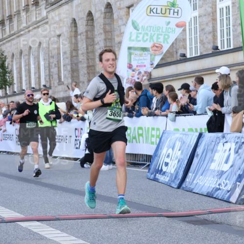 07.09.2025 - BARMER Alsterlauf Strokosch-Dieckow http://msf.ph/oto/8720680 07.09.2025 09:48:03 Ziel 2121, 2278, 2584, 2656, 3650, 3974, 4034, 4182, 4731, 4884, 5043, 5966, 6131, 8391 meine-sportfotos.de