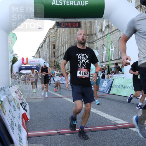 07.09.2025 - BARMER Alsterlauf Strokosch-Dieckow http://msf.ph/oto/8720690 07.09.2025 09:48:06 Ziel 2121, 2278, 2584, 2656, 3650, 3974, 4034, 4182, 4731, 4884, 4977, 5043, 5745, 5757, 5966, 6131, 8275, 8391 meine-sportfotos.de