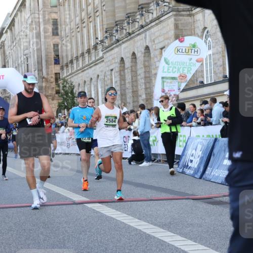 07.09.2025 - BARMER Alsterlauf Strokosch-Dieckow http://msf.ph/oto/8720691 07.09.2025 09:48:07 Ziel 2121, 2278, 2584, 2656, 3650, 4034, 4182, 4731, 4884, 4977, 5043, 5423, 5745, 5757, 5966, 6131, 8275, 8391 meine-sportfotos.de