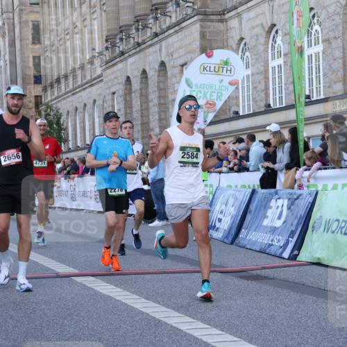 07.09.2025 - BARMER Alsterlauf Strokosch-Dieckow http://msf.ph/oto/8720693 07.09.2025 09:48:08 Ziel 2278, 2584, 2656, 3650, 4034, 4182, 4731, 4884, 4977, 5043, 5423, 5745, 5757, 5966, 6131, 8009, 8275, 8391 meine-sportfotos.de