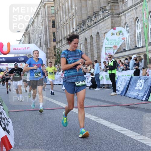 07.09.2025 - BARMER Alsterlauf Strokosch-Dieckow http://msf.ph/oto/8720708 07.09.2025 09:48:14 Ziel 2081, 3465, 4602, 4731, 4884, 4946, 4977, 5423, 5745, 5757, 5917, 5966, 6015, 6016, 8009, 8275, 8293 meine-sportfotos.de