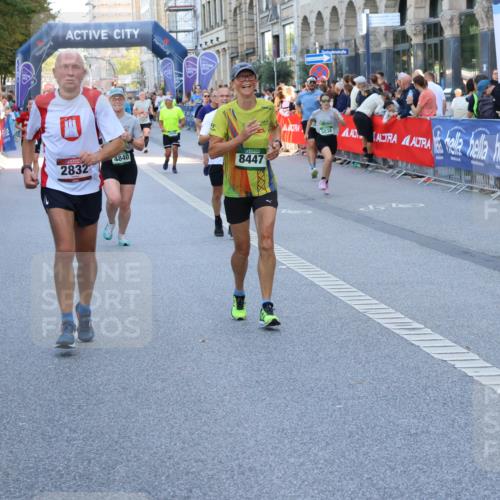 07.09.2025 - BARMER Alsterlauf Strokosch-Dieckow http://msf.ph/oto/8720716 07.09.2025 09:59:32 Ziel 2180, 2265, 2269, 2305, 2313, 2424, 2588, 2757, 3065, 3066, 3675, 3743, 4036, 4044, 4334, 4464, 4626, 4629, 4635, 4638, 4681, 4682, 4741, 4815, 4964, 4998, 5003, 5027, 5223, 5238, 5339, 5452, 5557, 5576, 5802, 5973, 5990, 5991, 6018, 6029, 6168, 6181, 6230, 6291, 8051, 8059, 8098, 8104, 8111, 8353, 8369, 8397 meine-sportfotos.de