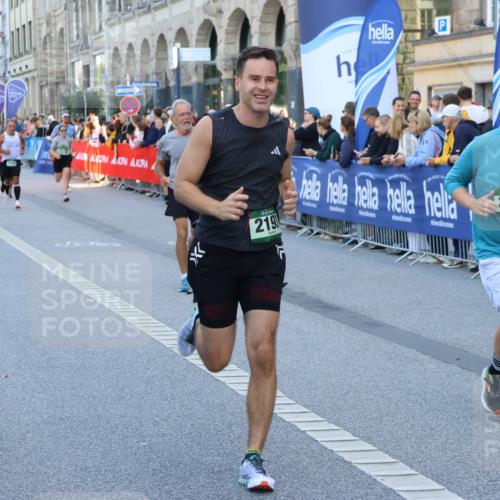 07.09.2025 - BARMER Alsterlauf Strokosch-Dieckow http://msf.ph/oto/8720723 07.09.2025 09:59:30 Ziel 2180, 2265, 2269, 2305, 2313, 2424, 2588, 2732, 2757, 3065, 3066, 3309, 3675, 3743, 4036, 4044, 4334, 4464, 4626, 4629, 4635, 4638, 4681, 4682, 4726, 4741, 4815, 4964, 4984, 5003, 5027, 5223, 5238, 5339, 5452, 5515, 5557, 5576, 5705, 5802, 5973, 5990, 5991, 6018, 6029, 6168, 6181, 6230, 6236, 6291, 8051, 8059, 8098, 8104, 8111, 8353, 8369, 8397 meine-sportfotos.de