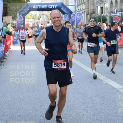 07.09.2025 - BARMER Alsterlauf Strokosch-Dieckow http://msf.ph/oto/8720739 07.09.2025 09:59:25 Ziel 2180, 2265, 2269, 2305, 2313, 2348, 2424, 2588, 2732, 2757, 3116, 3283, 3309, 3369, 3743, 4036, 4044, 4176, 4197, 4334, 4464, 4590, 4629, 4635, 4681, 4682, 4726, 4741, 4815, 4871, 4984, 5003, 5027, 5048, 5238, 5339, 5452, 5515, 5557, 5576, 5705, 5802, 5973, 5990, 5991, 6018, 6029, 6118, 6168, 6181, 6226, 6227, 6230, 6236, 6291, 8051, 8059, 8104, 8111, 8353, 8369, 8397 meine-sportfotos.de