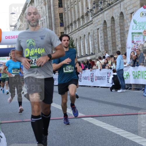 07.09.2025 - BARMER Alsterlauf Strokosch-Dieckow http://msf.ph/oto/8720740 07.09.2025 09:48:27 Ziel 2240, 2626, 2891, 4551, 4785, 5110, 5208, 5341, 5487, 5592, 6244, 6249, 8469 meine-sportfotos.de