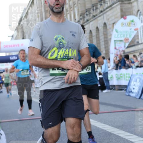 07.09.2025 - BARMER Alsterlauf Strokosch-Dieckow http://msf.ph/oto/8720741 07.09.2025 09:48:28 Ziel 2240, 2626, 2891, 4551, 4785, 5110, 5208, 5341, 5487, 5592, 5777, 6244, 6249, 8469 meine-sportfotos.de
