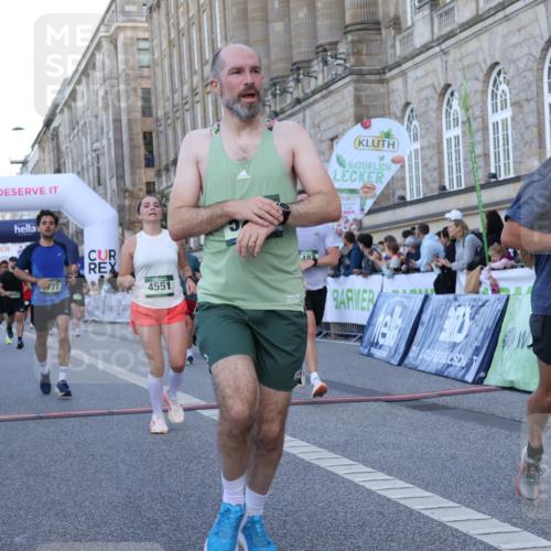 07.09.2025 - BARMER Alsterlauf Strokosch-Dieckow http://msf.ph/oto/8720755 07.09.2025 09:48:33 Ziel 2626, 2891, 3563, 3767, 3901, 4304, 4551, 4785, 5208, 5487, 5592, 5606, 5696, 5777, 6244, 6249 meine-sportfotos.de