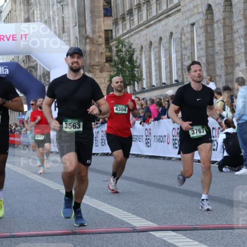 07.09.2025 - BARMER Alsterlauf Strokosch-Dieckow http://msf.ph/oto/8720765 07.09.2025 09:48:37 Ziel 2891, 3206, 3290, 3563, 3711, 3767, 3901, 4304, 4551, 5208, 5487, 5592, 5606, 5696, 5777, 6244, 8317 meine-sportfotos.de