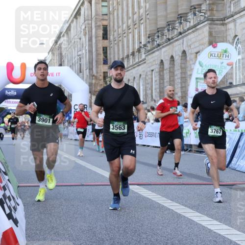 07.09.2025 - BARMER Alsterlauf Strokosch-Dieckow http://msf.ph/oto/8720768 07.09.2025 09:48:38 Ziel 2954, 3206, 3290, 3563, 3711, 3767, 3901, 4304, 4551, 5208, 5380, 5487, 5606, 5628, 5696, 5777, 6244, 8317 meine-sportfotos.de