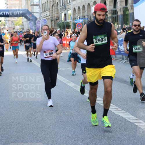 07.09.2025 - BARMER Alsterlauf Strokosch-Dieckow http://msf.ph/oto/8720777 07.09.2025 09:59:21 Ziel 2180, 2265, 2269, 2313, 2348, 2731, 2732, 2757, 2842, 3116, 3155, 3283, 3309, 3369, 3743, 4036, 4176, 4197, 4334, 4464, 4590, 4629, 4635, 4681, 4682, 4726, 4741, 4871, 4984, 5048, 5238, 5339, 5452, 5515, 5576, 5705, 5802, 5973, 5990, 5991, 6018, 6118, 6226, 6227, 6236, 6291, 8104, 8111, 8353, 8369, 8397, 8398 meine-sportfotos.de