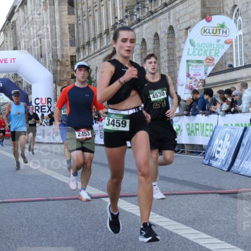 07.09.2025 - BARMER Alsterlauf Strokosch-Dieckow http://msf.ph/oto/8720804 07.09.2025 09:48:53 Ziel 2383, 2453, 3459, 3501, 3544, 3575, 4098, 4349, 4530, 4870, 4931, 8276 meine-sportfotos.de