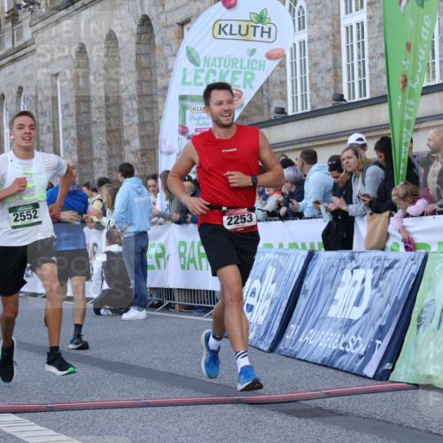 07.09.2025 - BARMER Alsterlauf Strokosch-Dieckow http://msf.ph/oto/8720830 07.09.2025 09:49:02 Ziel 2253, 2383, 2552, 2941, 3501, 3575, 3587, 3983, 4330, 4349, 4471, 4511, 6295, 8102, 8422 meine-sportfotos.de