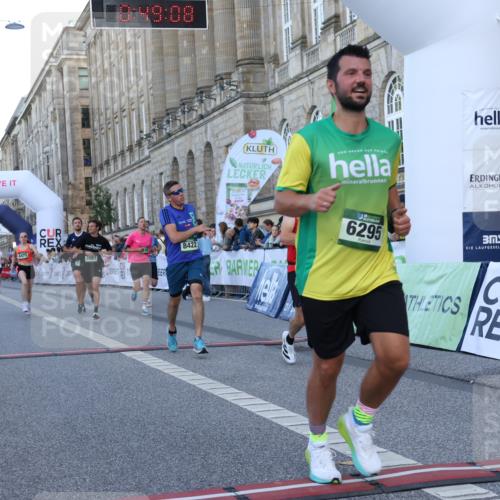 07.09.2025 - BARMER Alsterlauf Strokosch-Dieckow http://msf.ph/oto/8720843 07.09.2025 09:49:06 Ziel 2253, 2324, 2552, 2941, 2960, 3587, 3983, 4330, 4471, 4511, 5082, 5900, 6295, 8102, 8422 meine-sportfotos.de