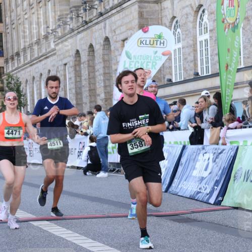 07.09.2025 - BARMER Alsterlauf Strokosch-Dieckow http://msf.ph/oto/8720849 07.09.2025 09:49:08 Ziel 2253, 2324, 2552, 2941, 2960, 3587, 3983, 4330, 4471, 4511, 5082, 5900, 6295, 8102, 8422 meine-sportfotos.de