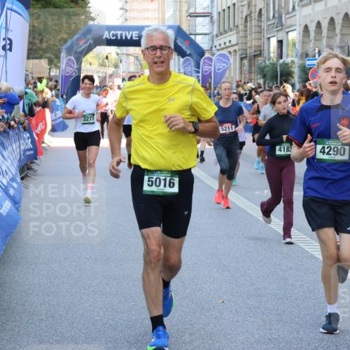 07.09.2025 - BARMER Alsterlauf Strokosch-Dieckow http://msf.ph/oto/8720866 07.09.2025 09:59:10 Ziel 2348, 2731, 2739, 2842, 3116, 3155, 3264, 3283, 3309, 3369, 3415, 3437, 3438, 3569, 3570, 3763, 4104, 4176, 4197, 4463, 4590, 4760, 4840, 4871, 4984, 5038, 5048, 5437, 5707, 6118, 6226, 6227, 8379, 8398, 8447 meine-sportfotos.de