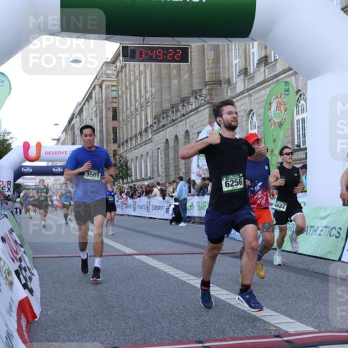 07.09.2025 - BARMER Alsterlauf Strokosch-Dieckow http://msf.ph/oto/8720880 07.09.2025 09:49:20 Ziel 2769, 2790, 3505, 3530, 4684, 5095, 5219, 5273, 5284, 5617, 5725, 5740, 6256, 8291 meine-sportfotos.de