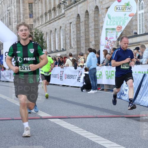 07.09.2025 - BARMER Alsterlauf Strokosch-Dieckow http://msf.ph/oto/8720890 07.09.2025 09:49:24 Ziel 2769, 2790, 3450, 3505, 3530, 3588, 4684, 5095, 5219, 5273, 5617, 5725, 5740, 6203, 6256, 8291, 8414 meine-sportfotos.de