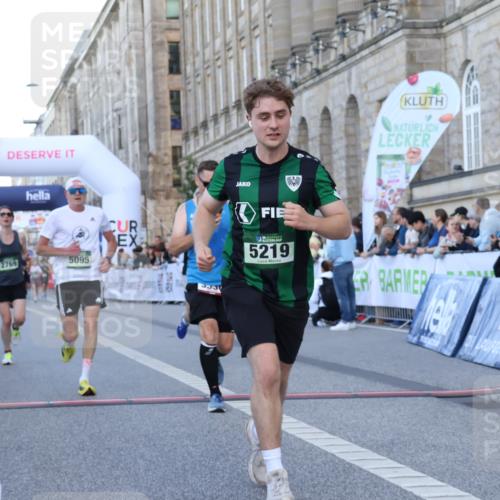 07.09.2025 - BARMER Alsterlauf Strokosch-Dieckow http://msf.ph/oto/8720892 07.09.2025 09:49:24 Ziel 2769, 2790, 3450, 3505, 3530, 3588, 4684, 5095, 5219, 5273, 5617, 5725, 5740, 6203, 6256, 8291, 8414 meine-sportfotos.de