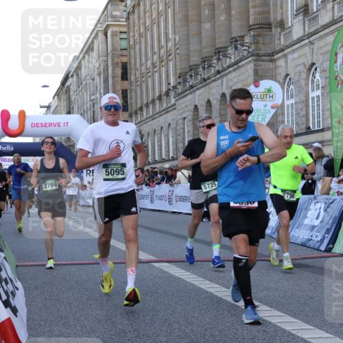 07.09.2025 - BARMER Alsterlauf Strokosch-Dieckow http://msf.ph/oto/8720896 07.09.2025 09:49:26 Ziel 2027, 2769, 2790, 2921, 3450, 3530, 3588, 4171, 4684, 5095, 5219, 5725, 5740, 6203, 8291, 8414 meine-sportfotos.de