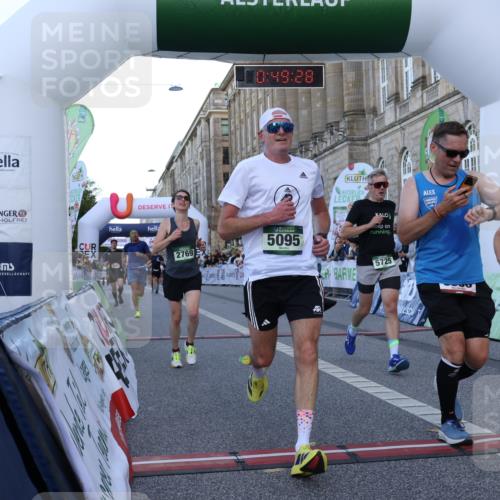 07.09.2025 - BARMER Alsterlauf Strokosch-Dieckow http://msf.ph/oto/8720899 07.09.2025 09:49:26 Ziel 2027, 2769, 2790, 2921, 3450, 3530, 3588, 4171, 4684, 5095, 5219, 5725, 5740, 6203, 8291, 8414 meine-sportfotos.de